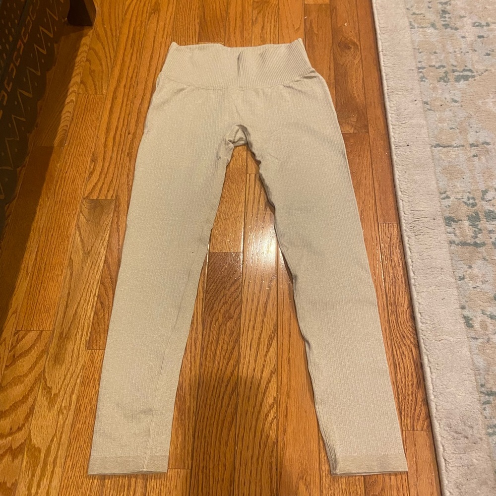 Purvelo Tan Ribbed Legging